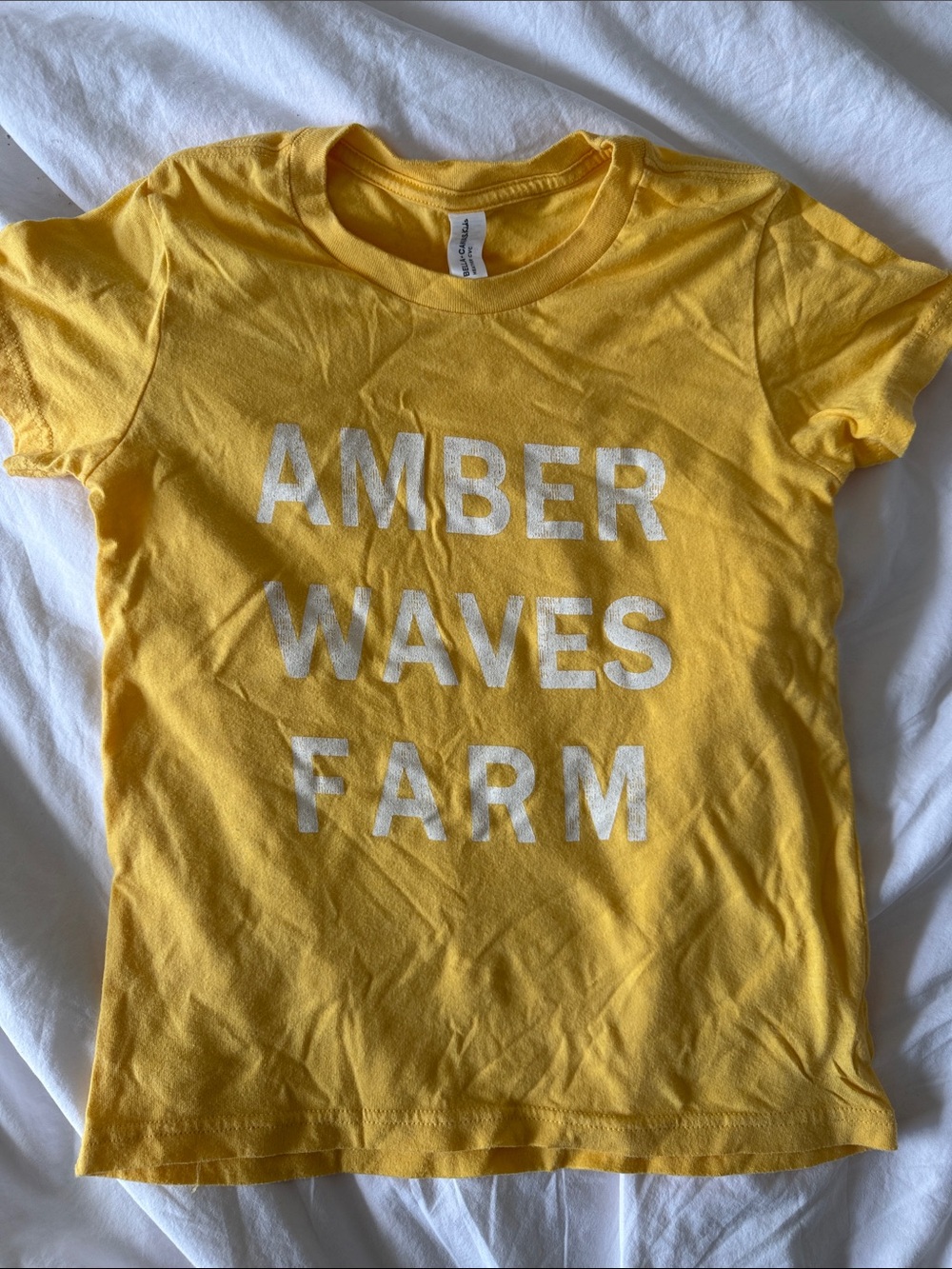 Amber Waves Farm Yellow Graphic Kids Tee unisex super soft and cute size s (6-8)